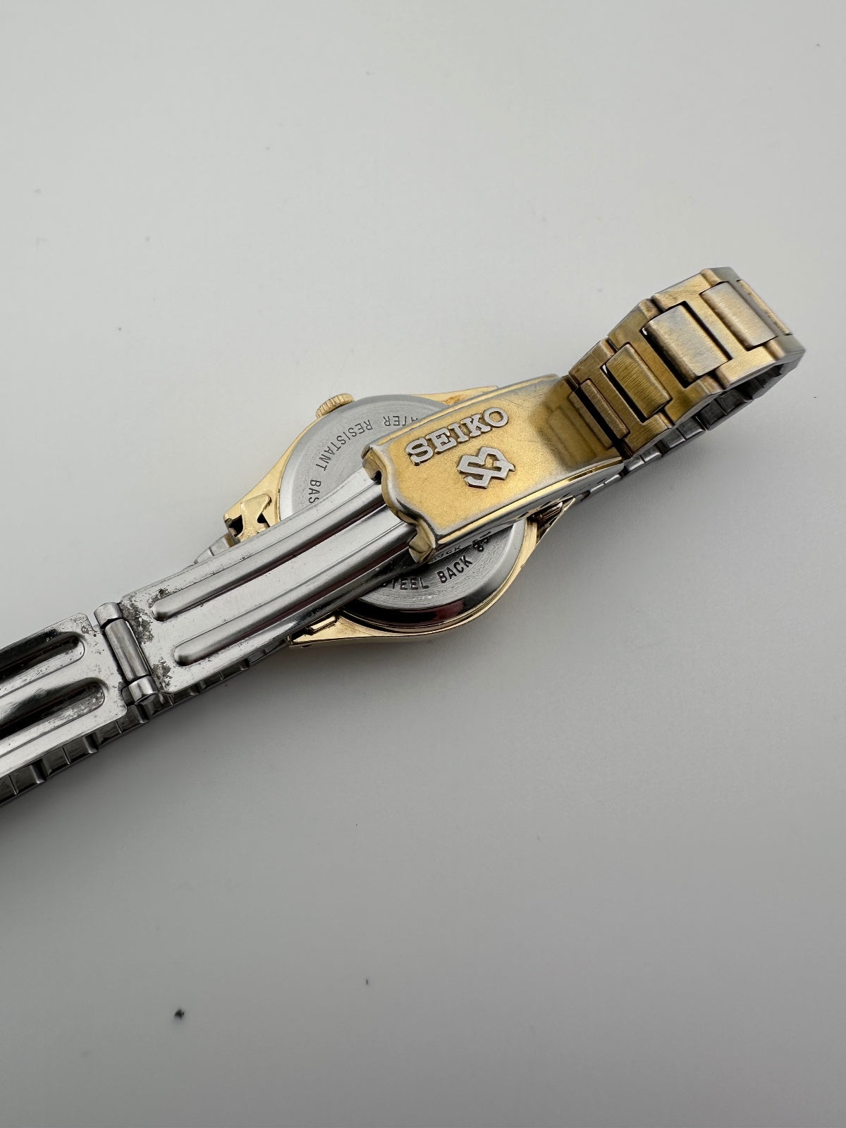 Vintage 1982 Seiko SQ Women’s Gold Tone Quartz Watch 23mm Day Date 8523-002X, alternate view 4
