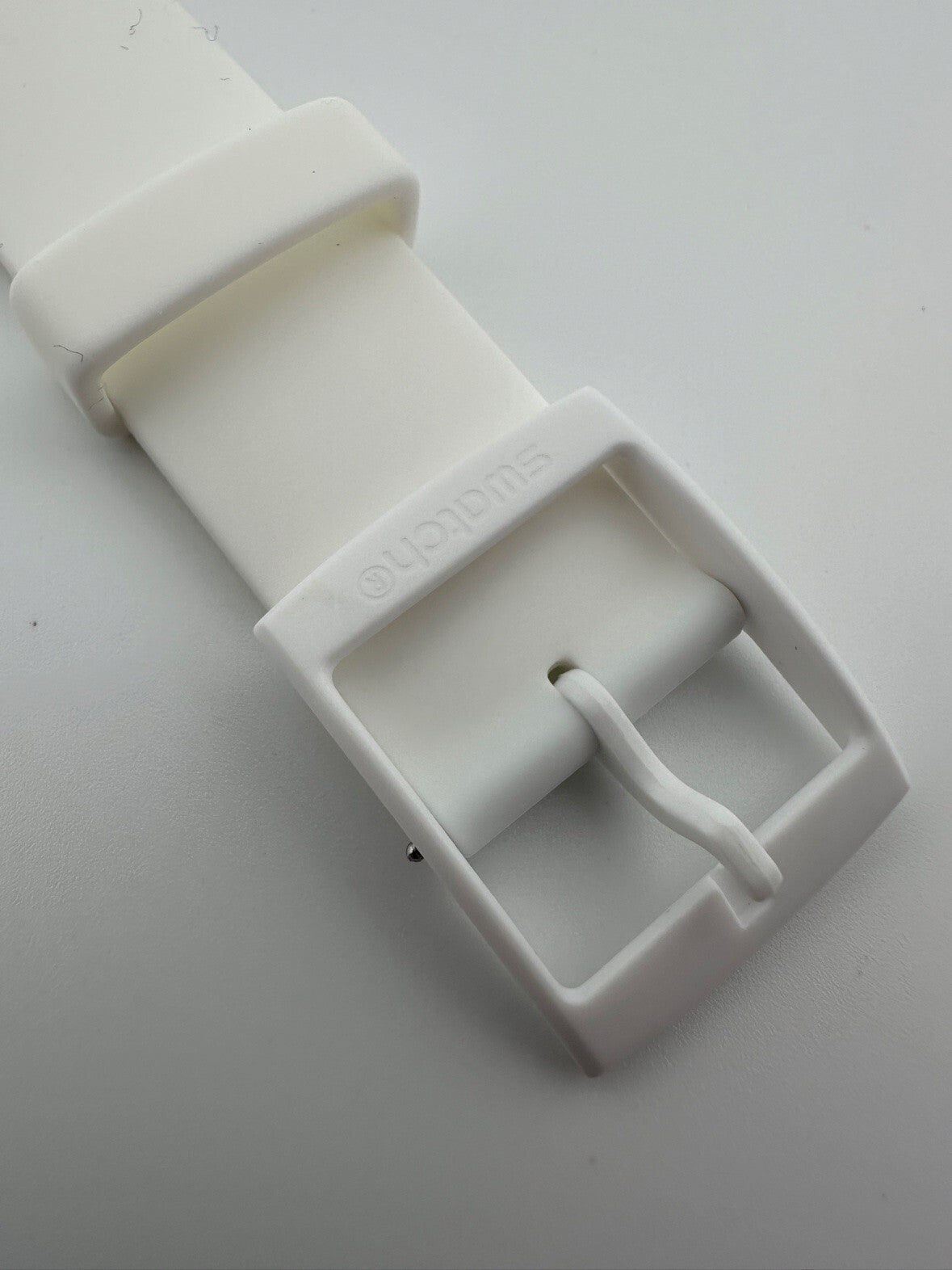 Swatch Mens Quartz Watch 40mm All White Day Date New Battery