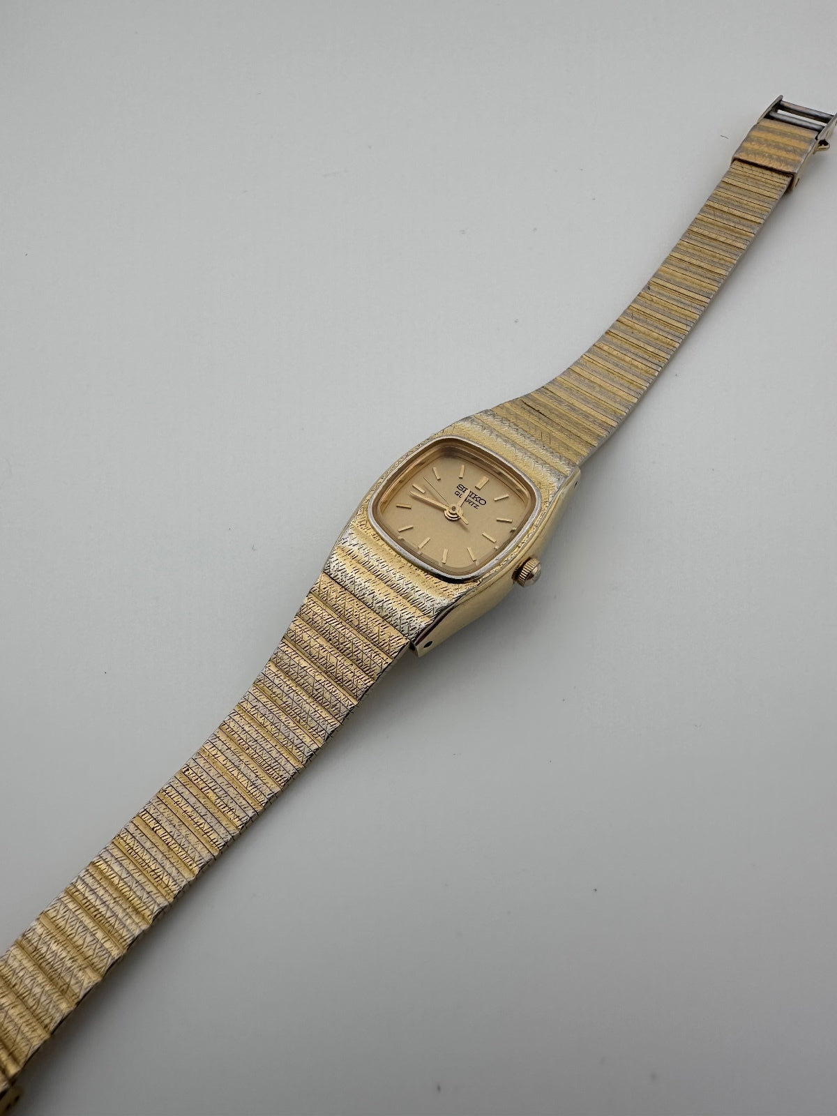Vintage 1980s Seiko Women's Quartz Watch 17.5mm Gold Tone 7321-5759, alternate view 7