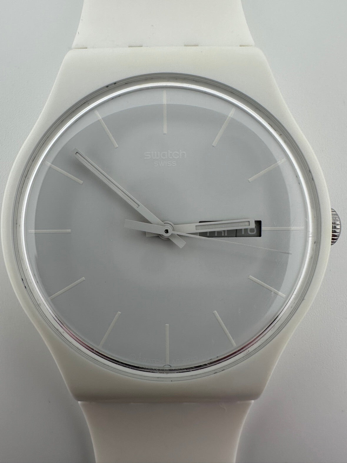 Swatch Mens Quartz Watch 40mm All White Day Date New Battery