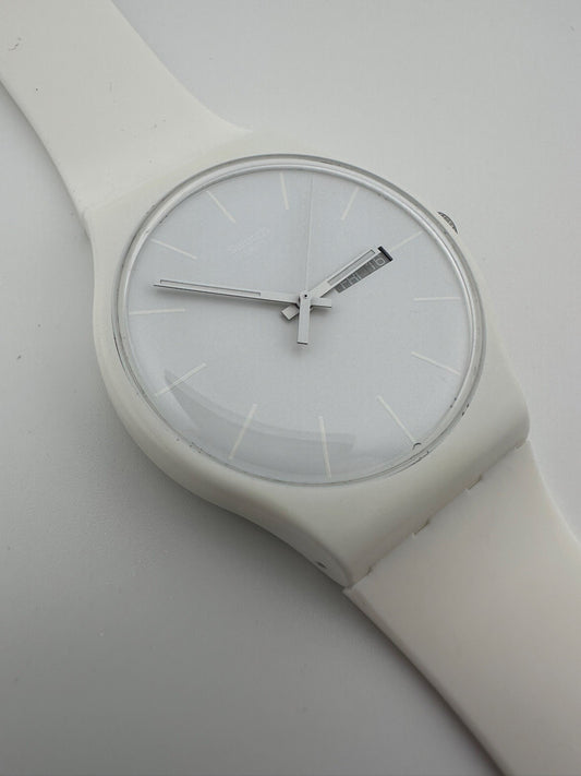 Swatch Mens Quartz Watch 40mm All White Day Date New Battery