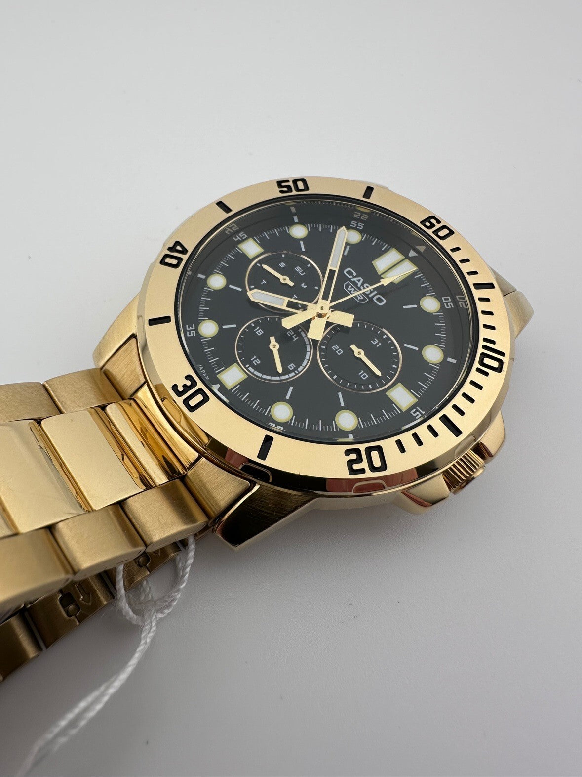 Casio Men's Gold Tone Quartz Watch Black Dial Day Date MTP-VD300G