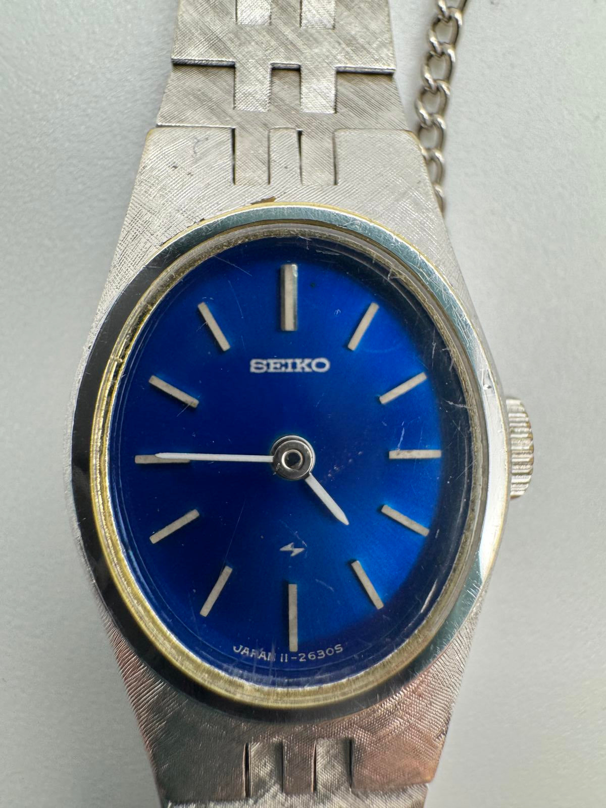 Seiko Mechanical Blue Dial Oval Women’s Watch 1970s Vintage 17mm