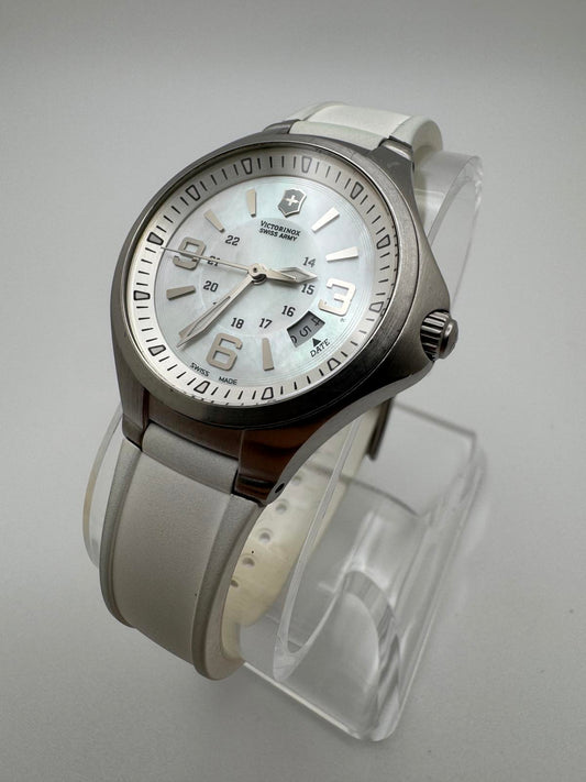 Victorinox Swiss Army Women’s Watch 32mm White MOP Dial Date