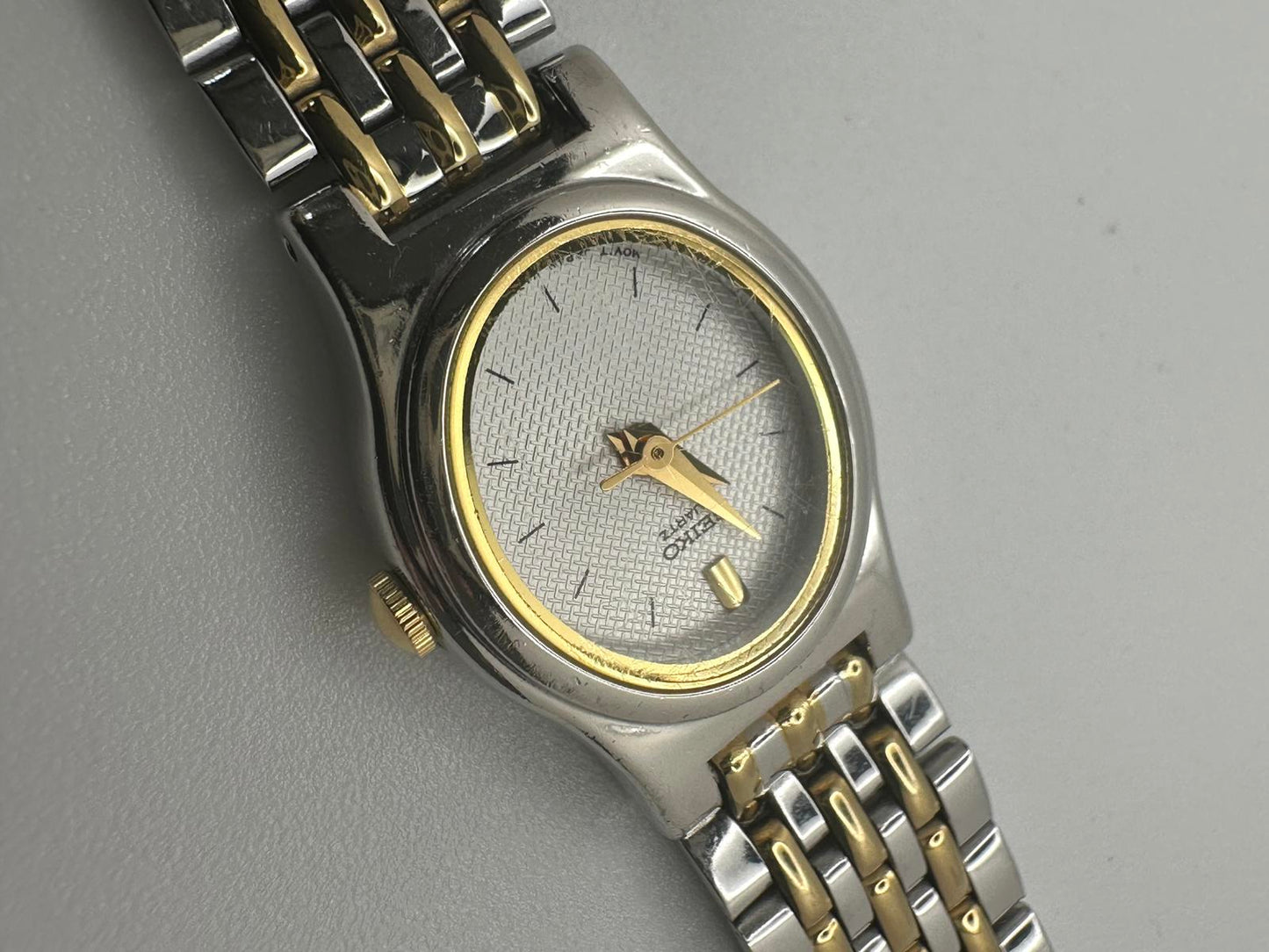 Vintage Seiko Women’s Quartz Watch Two Tone Bracelet 18mm New Battery