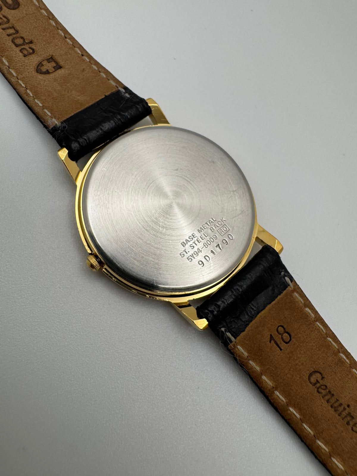 1980s Vintage Seiko Quartz Gold Tone White Dial Vintage Watch 34mm, 80s, Mens