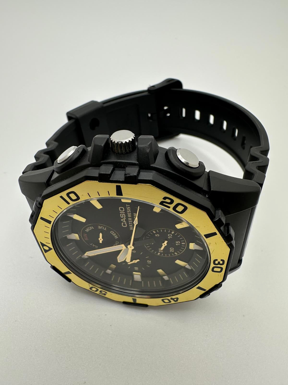 Casio Men’s Black & Gold Diver Watch – 49.5mm – 100M Water Resist, Fresh Battery