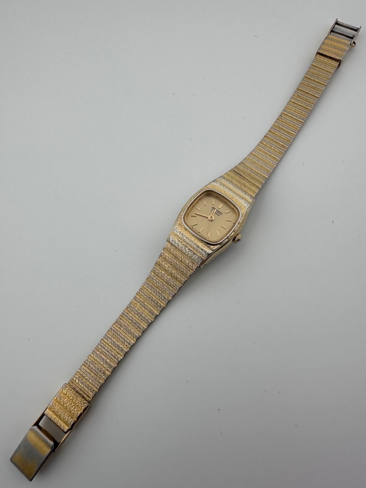 Vintage 1980s Seiko Women's Quartz Watch 17.5mm Gold Tone 7321-5759, alternate view 3